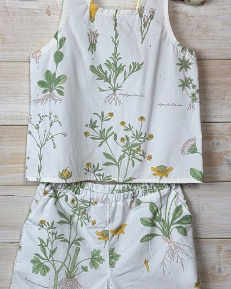Pyjamas or play set